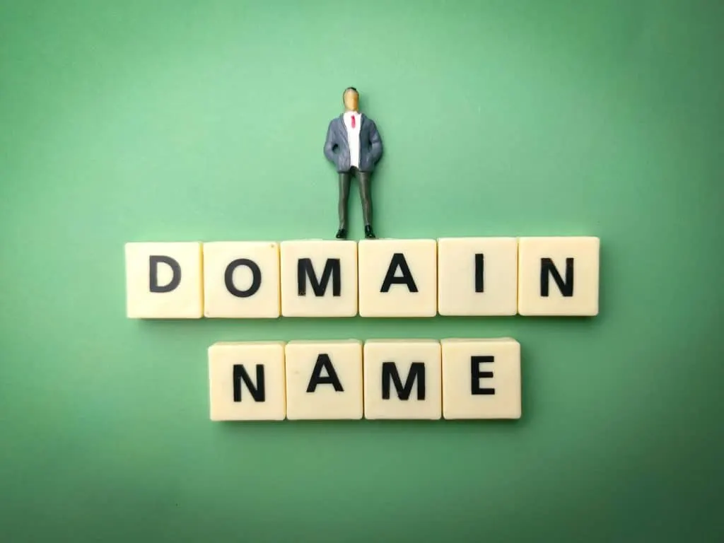 Avis sur Name.com : l’enregistrement de noms de domaine simplifié